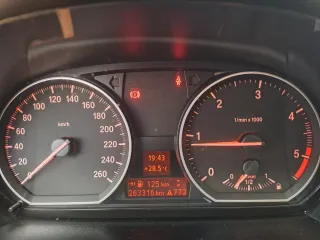 BMW Serie 1 2009 vendo o cambio