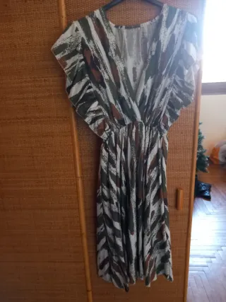 Vestito estivo fantasia marrone e verde