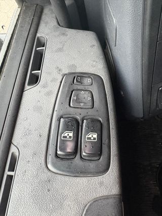 Camion Semitautliner Scania P360 2013