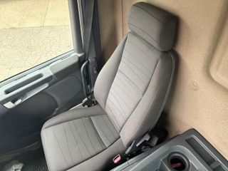 Camion Semitautliner Scania P360 2013