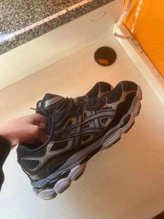 Asics Gel NYC Talla 41.5