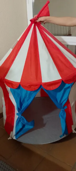 Tienda Circo Infantil Roja y Blanca