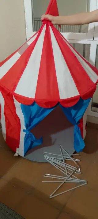 Tienda Circo Infantil Roja y Blanca