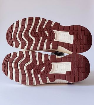 T38.5 - W Nike Free Metcon 6 - Particle Pink