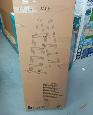 Escalera Intex Piscina 122 cm