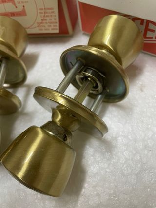 Pomo latón UCEM U/3000 con picaporte 70mm