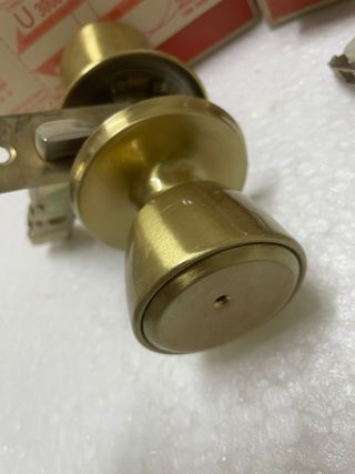 Pomo latón UCEM U/3000 con picaporte 70mm