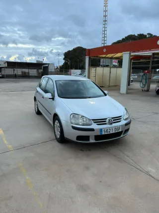 Volkswagen Golf 2004