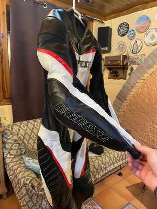 Mono Dainese 1 pieza Talla 50