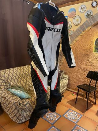 Mono Dainese 1 pieza Talla 50
