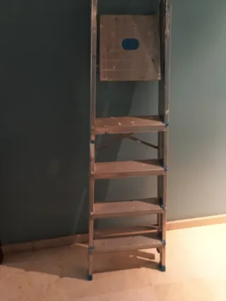 Escalera aluminio 5 peldaños