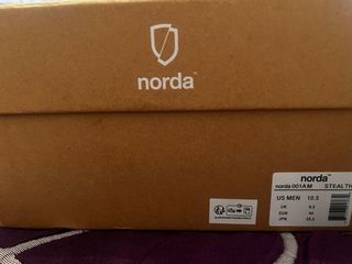 Zapatillas trail running Norda 001A negras