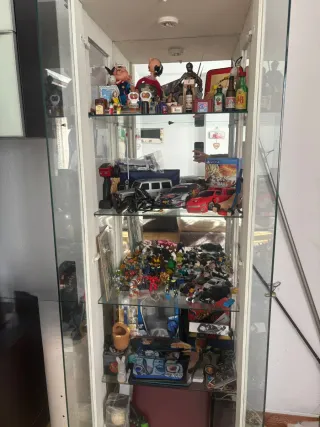 Vitrina expositora cristal y madera