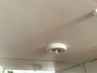 Vitrina expositora cristal y madera