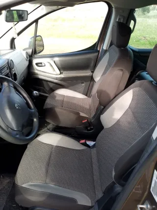 Furgoneta Peugeot para minusválidos