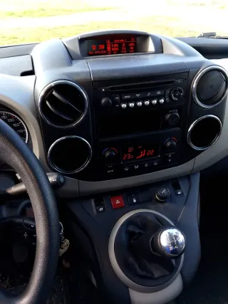 Furgoneta Peugeot para minusválidos