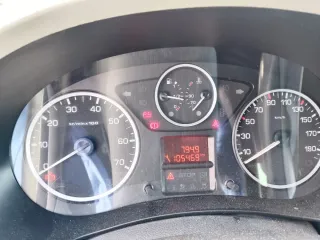 Furgoneta Peugeot para minusválidos