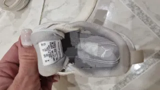 Scarpe bimbo Puma bianche velcro