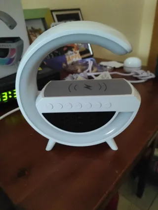 Altavoz,Radi, Relo,carga Inalámbrica con luces led