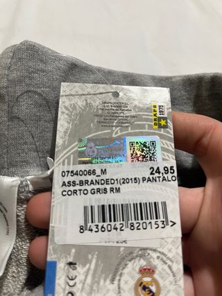Pantalón corto Real Madrid gris Talla M