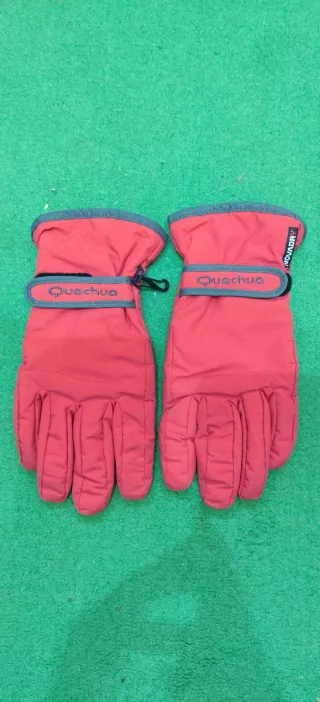 Pantalón de nieve y guantes para niño