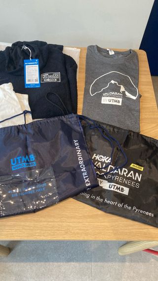 Pack Salomon Ultra Pirineu y Hoka Vall d'Aran