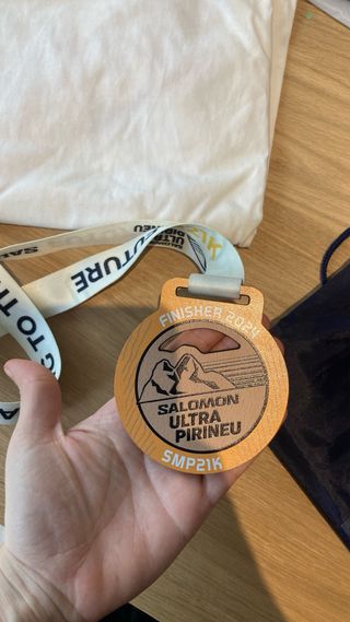 Pack Salomon Ultra Pirineu y Hoka Vall d'Aran