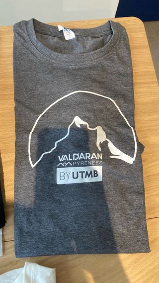 Pack Salomon Ultra Pirineu y Hoka Vall d'Aran