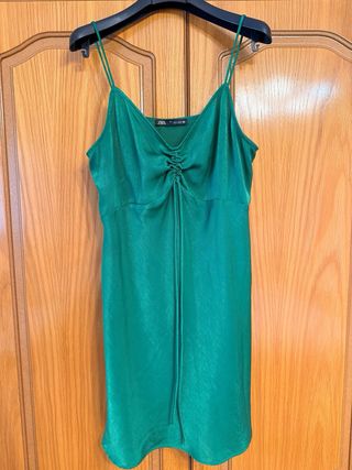 Vestido Zara verde tirantes talla L