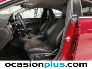 Mercedes-Benz CLA 200 d AMG Line 100 kW (136 CV)