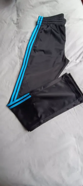 Abbigliamento sportivo Adidas blu e nero per bambini