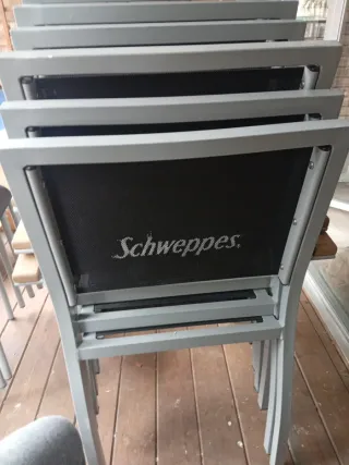 6 Sillones Apilables Metal y rejilla plastico