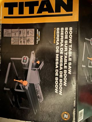 Sierra de mesa 800W TTB906TAS