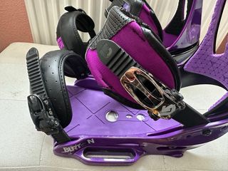Fijaciones Burton Custom Negras/Moradas