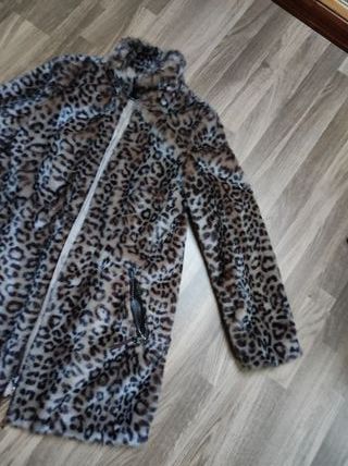 Abrigo de pelo de leopardo