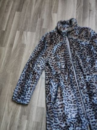 Abrigo de pelo de leopardo