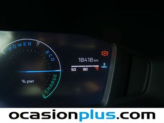 Peugeot 2008 Allure Hybrid eDCS6 100 kW (136 CV)
