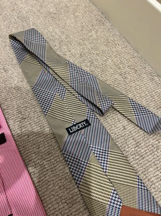 cada corbata 9,90€ El pack a negociar