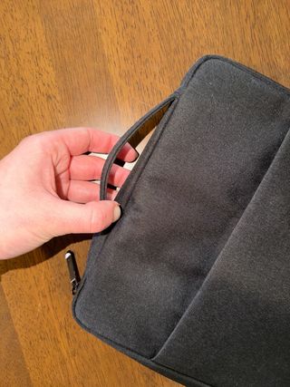 Funda portátil iGO mediana 36x24 cm