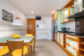 Chalet en venta en Sant Vicenç dels Horts