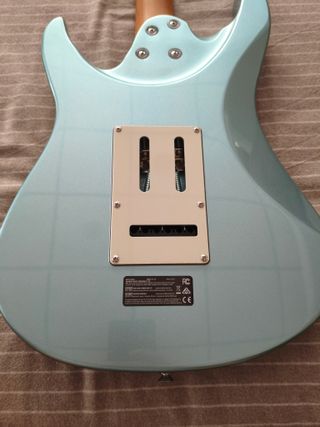 ¡URGE VENTA! Guitarra eléctrica Donner DST-550