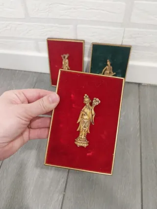 3 Cuadros Antiguos Figuras Doradas