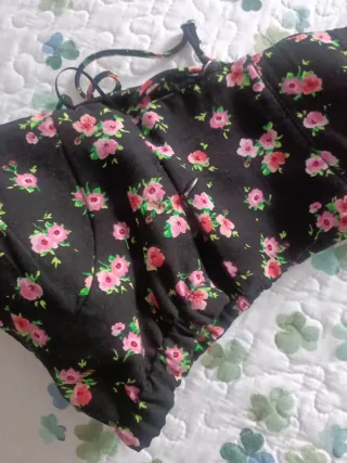 Top flores negro rosa talla XS