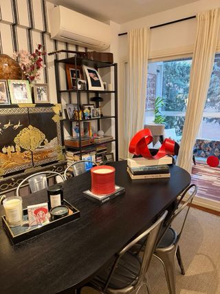 Mesa de comedor ovalada. Impecable!