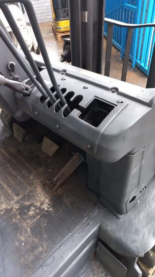 Carretilla elevadora Nissan 3200kg Matriculada