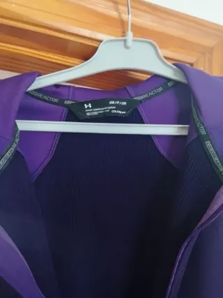 Chaqueta Under Armour Morada Mujer