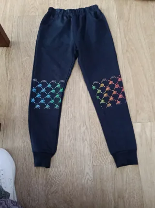 Pantalón de chándal con estampado. Para 12 años