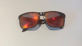 Gafas Oakley Holbrook Negras Rojas
