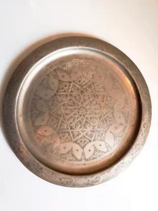 juego tipo marroquí: tetera + bandeja grabada