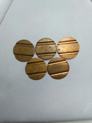 5 gettoni telefonici: 7506, 7601, 7710, 7906, 8003